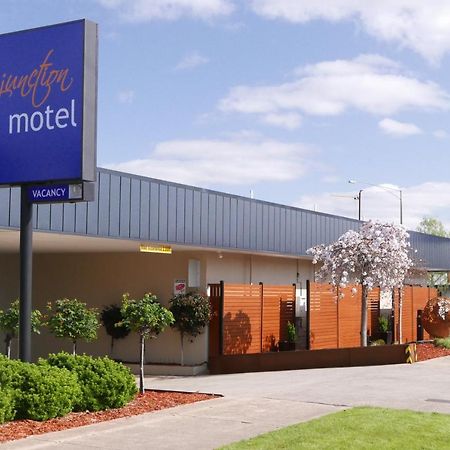 Junction Motel Мерибъро Екстериор снимка
