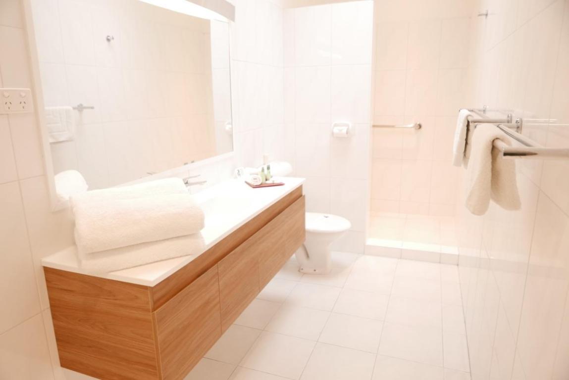 Junction Motel Мерибъро Екстериор снимка